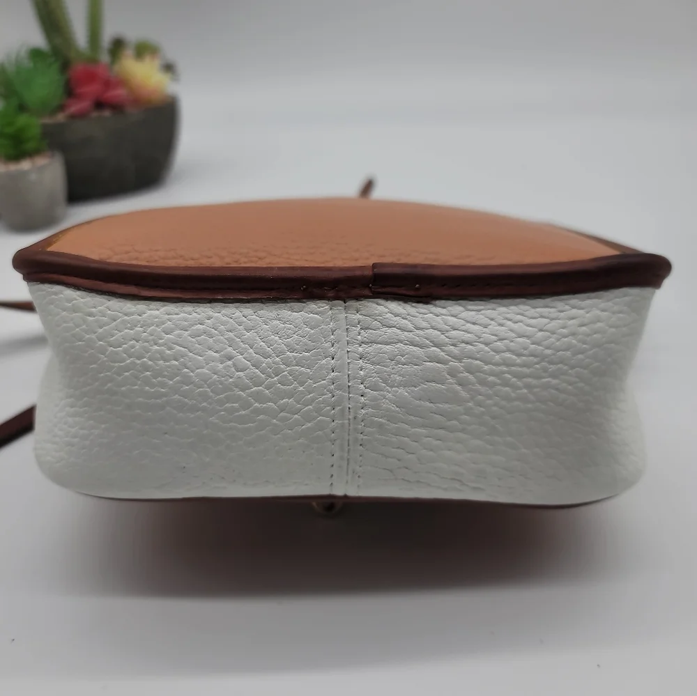 DOONEY & BOURKE AWL Square Carrier R703 Crossbody Bag Vintage - Picture 6 of 11